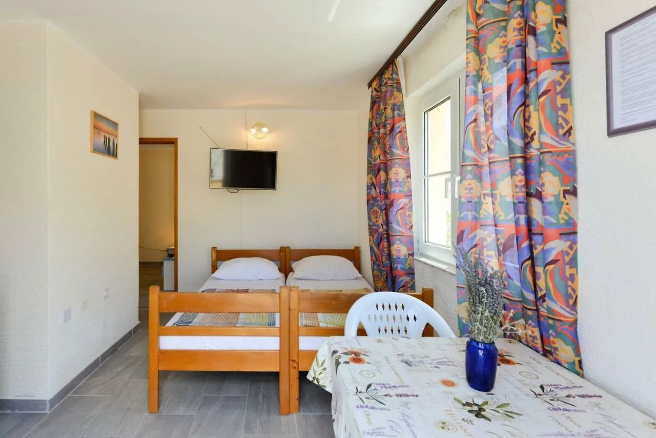 Apartments Kulji Pag Town 0*,