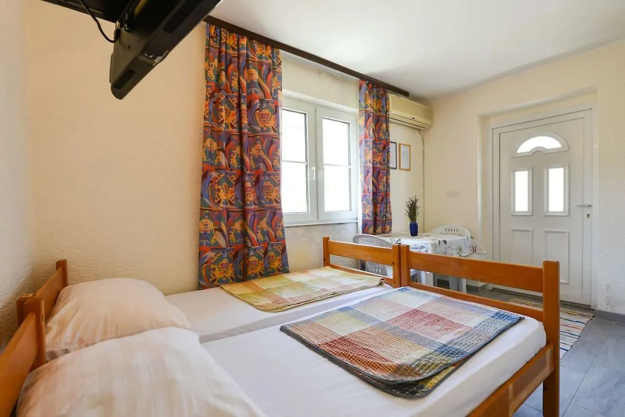 Apartments Kulji Pag Town Croazia